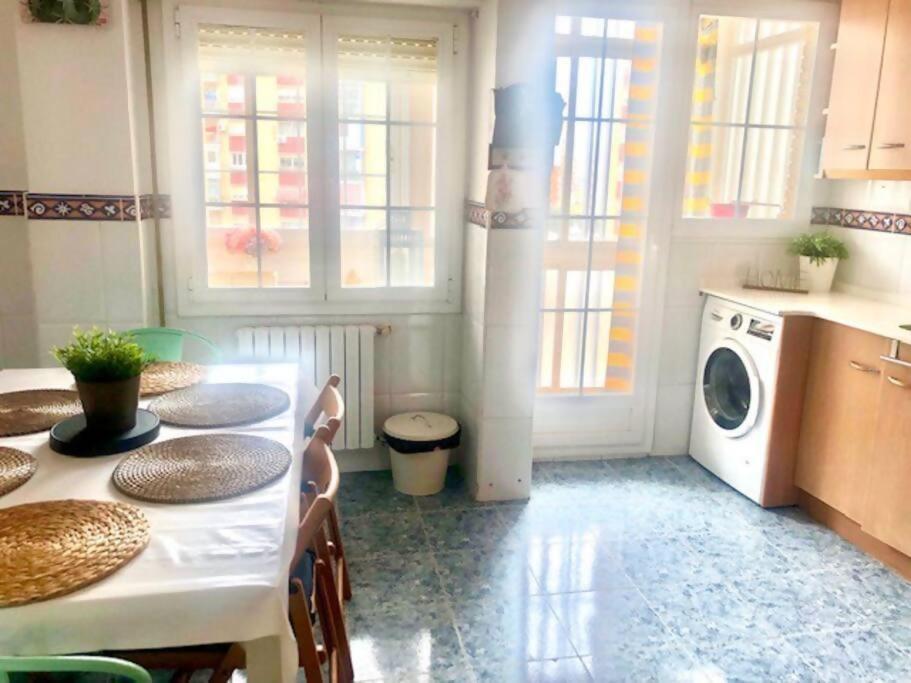 Nuevo Con Piscina A 2 Minutos Estacion Tren Ave Apartment ซาราโกซา ภายนอก รูปภาพ